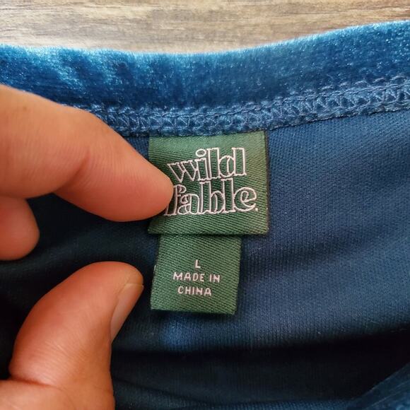 Wild Fable Women’s Teal Ruched Whimsical Ruffles Mini Velvet Skirt Size Large - Picture 3 of 7